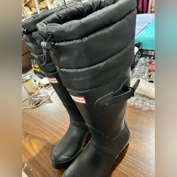 Quilted Cuffed Hunter Boots - Picture 8 of 11